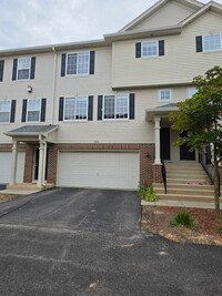 Building Photo - 369 Evergreen Cir