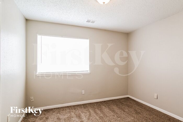 Building Photo - 5430 Santrey Dr