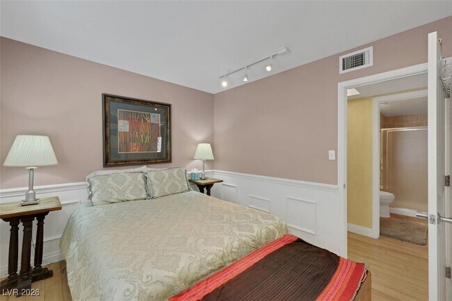 Building Photo - 5844 Buhl Ct