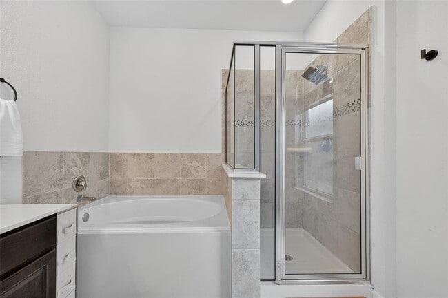 Building Photo - 12610 Northwood Colony Trl