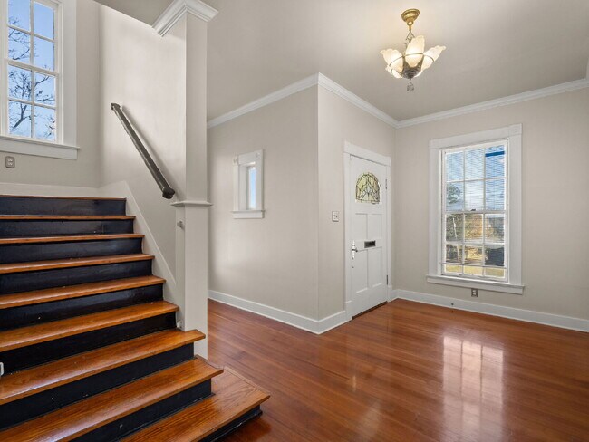 Building Photo - Enchanting 4-bedroom, 3-bathroom historical home