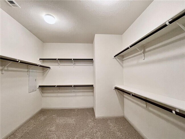 Building Photo - 18301 Calasetta Dr