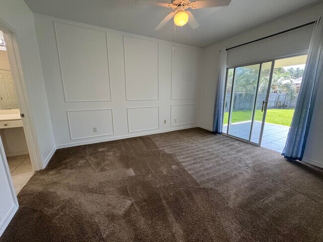 Building Photo - 90 Flamingo Dr