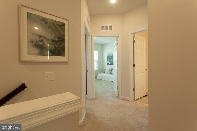 Building Photo - 121 Locks Farm Ln