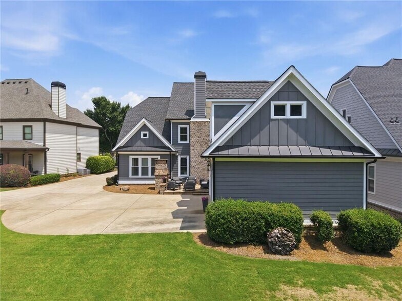 Building Photo - 5451 Autumn Flame Dr NE
