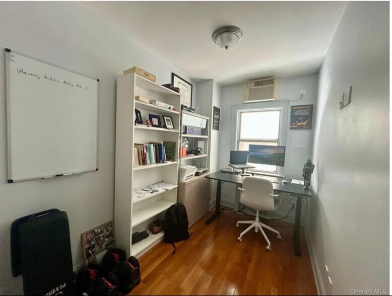 Building Photo - 65-43 Alderton St