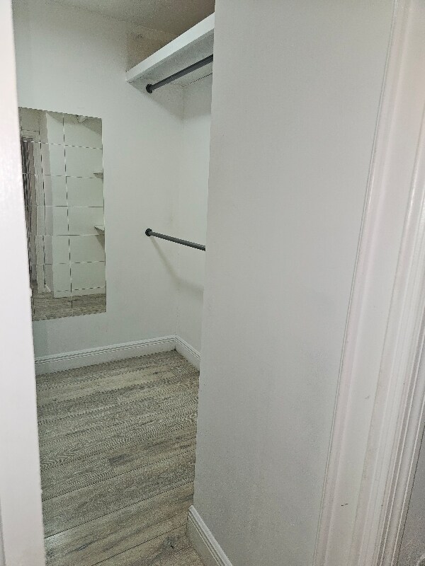 Building Photo - 1005 SW 15th Ave