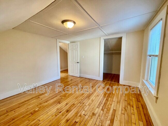 Building Photo - 41-43 High Street - 43