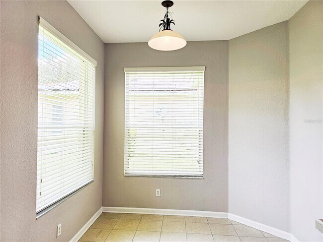 Building Photo - 8512 Abbotsbury Dr