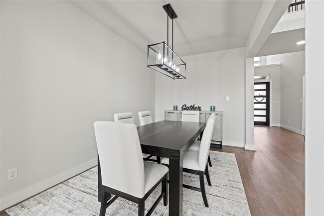 Building Photo - 30155 Gold Finch Pl