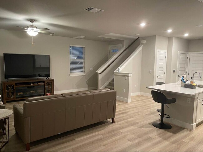 Building Photo - 7309 Travertine Spring Dr