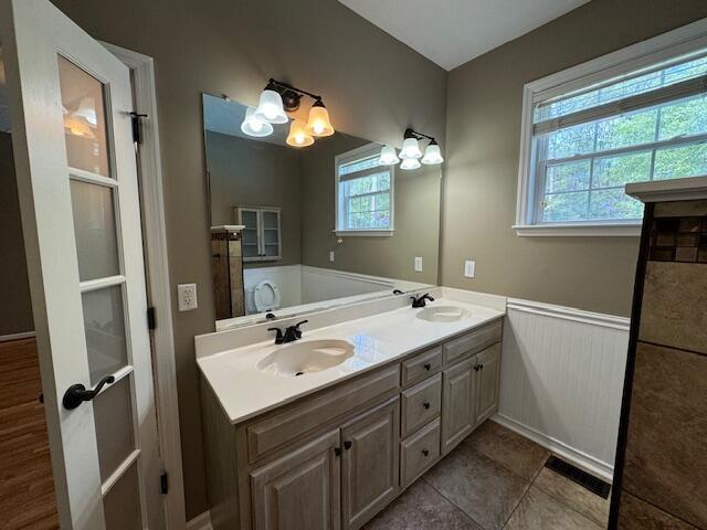 Building Photo - 263 Pine Hollow Dr
