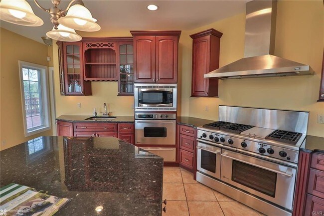 Building Photo - 2860 Apple Valley Estates Dr