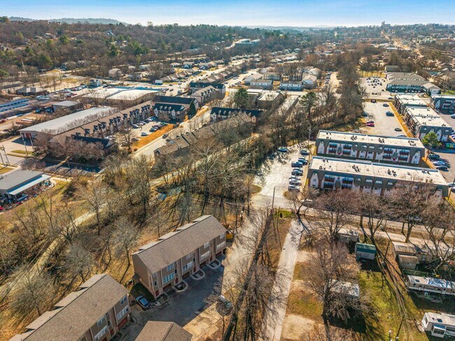 Building Photo - 1852 N Scull Creek Dr