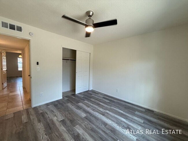 Building Photo - 16733 E Ashbrook Dr
