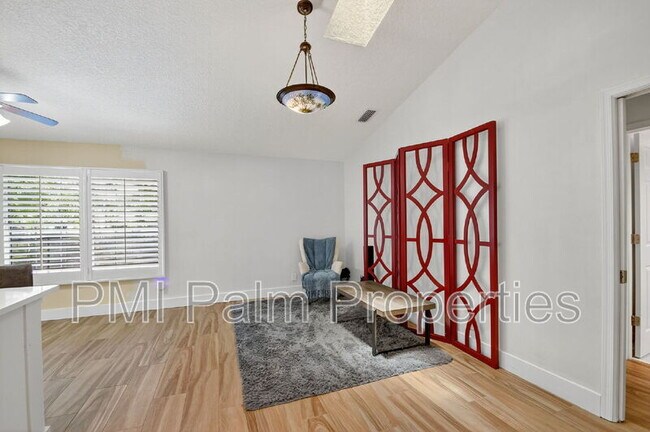 Building Photo - 2700 Yarmouth Dr