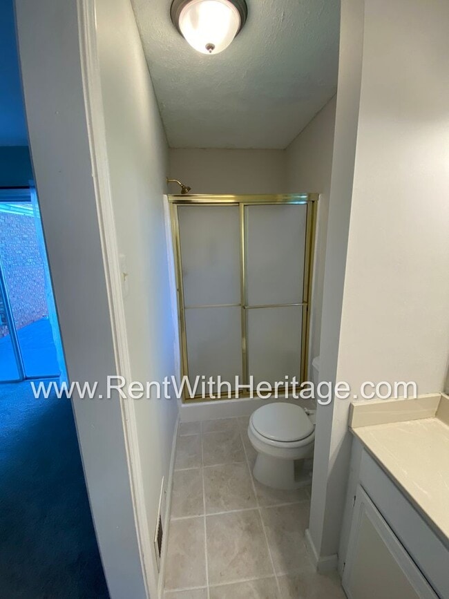 Building Photo - Charming Newly Renovated 3bd/ 2ba/ Gorgeou...