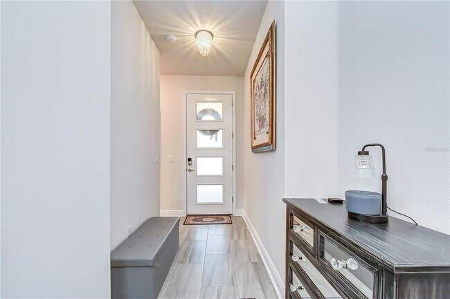 Building Photo - 15371 Caravan Ave