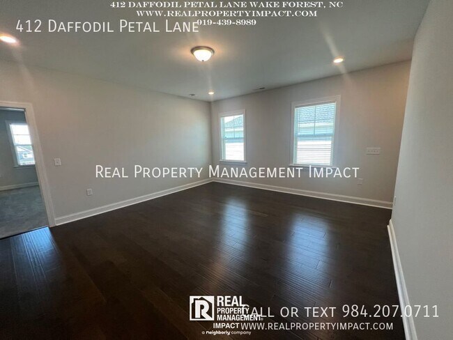 Building Photo - 412 Daffodil Petal Ln