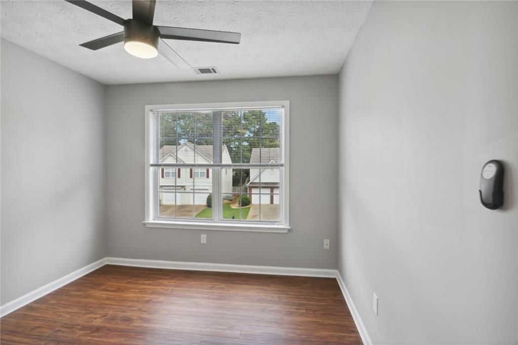 Building Photo - 1328 Glenover Way