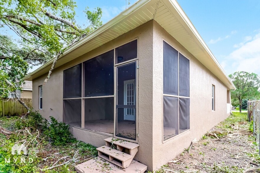 Building Photo - 2218 E Ida St