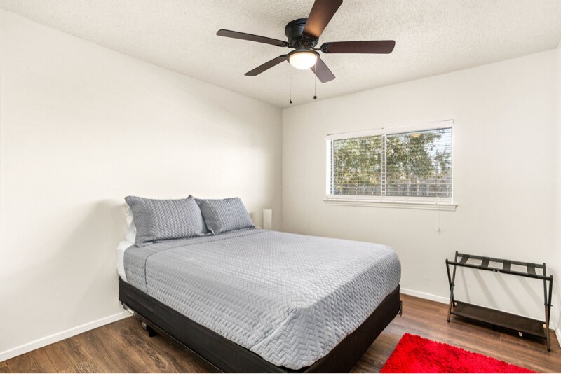 Building Photo - 9835 Logans Ridge Dr