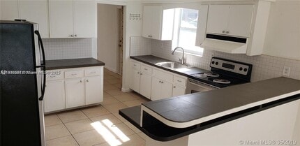 Building Photo - 3689 NW 14th St