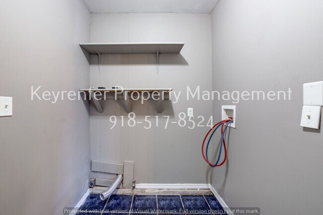 Building Photo - 3 Bed | 1 Bath near Rose District BA!