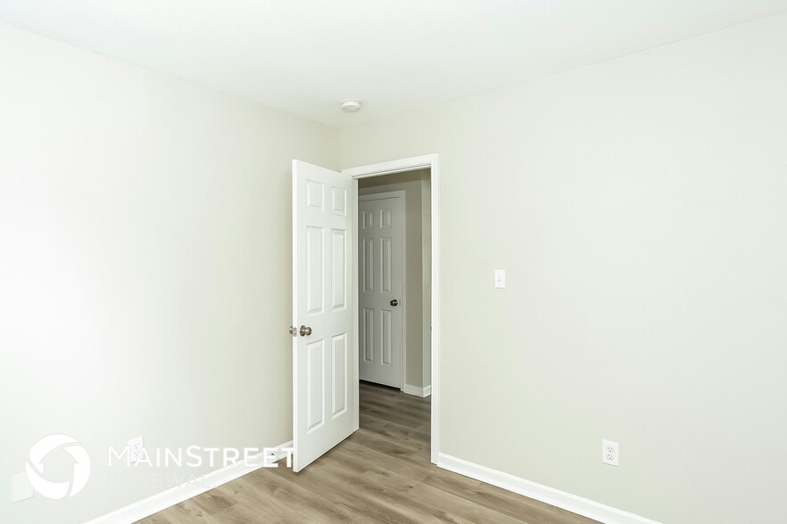 Building Photo - 10522 Salamander Ct