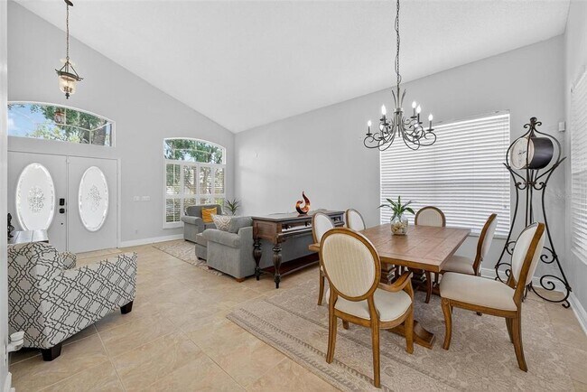 Building Photo - 1400 Holly Glen Run