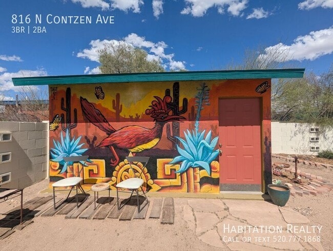 Building Photo - 816 N Contzen Ave