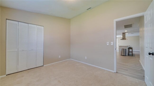 Building Photo - 1128 SE 29th Terrace