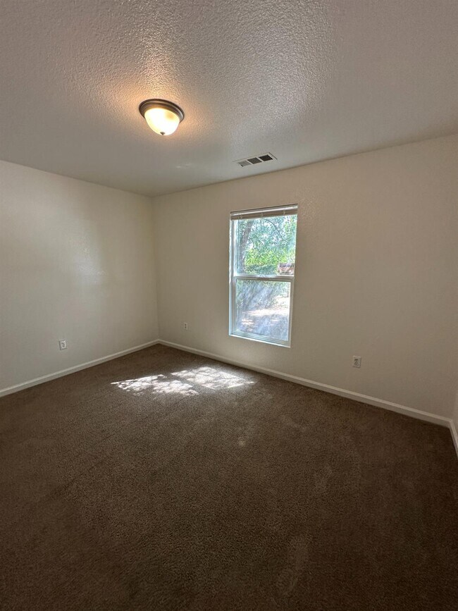 Building Photo - 2253 N San Pablo Ave