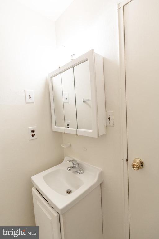 Building Photo - 2311 Spruce St