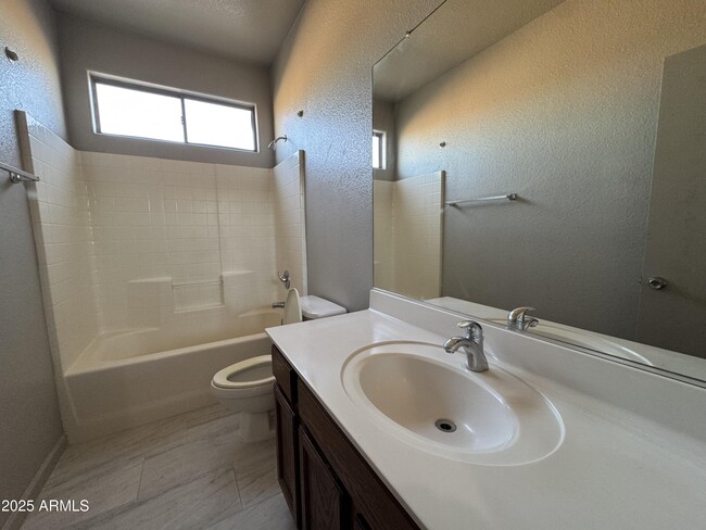 Building Photo - 6827 W Citrus Way