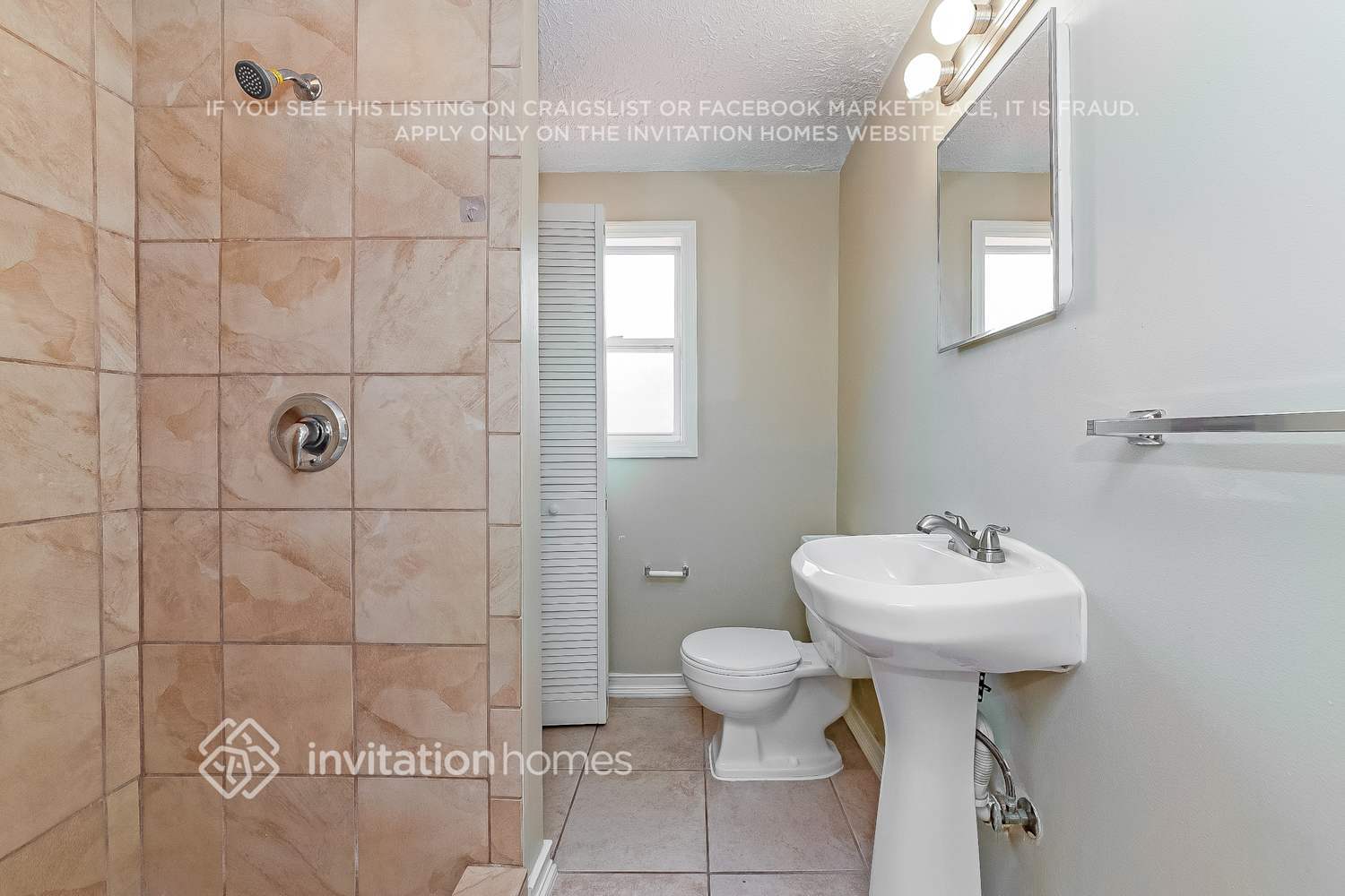 Building Photo - 3207 49th Ave Dr W