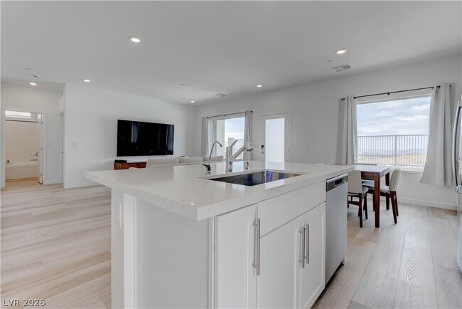 Building Photo - 904 Kings Clf Ln