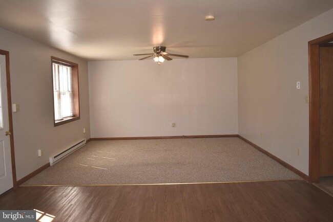 Building Photo - 9130 Letzburg Rd