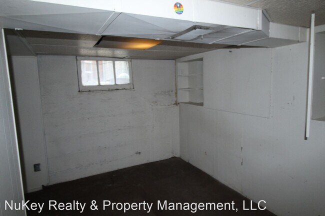 Building Photo - 2 br, 1 bath House - 2011 W. York Ave.