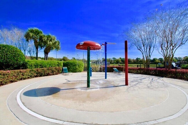 Building Photo - 5739 SW 40th St