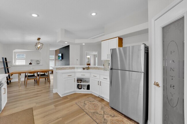 Building Photo - Single-Level Living with Giant Garage & Ba...