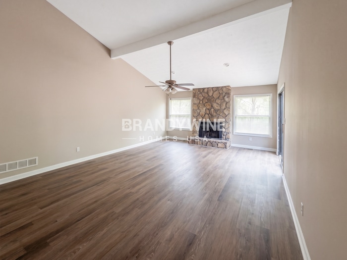Building Photo - 1704 Hickory Grove Trail NW