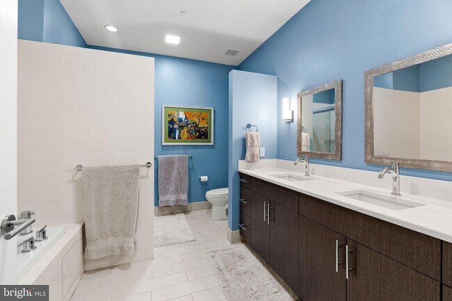 Building Photo - 1200 Steuart St