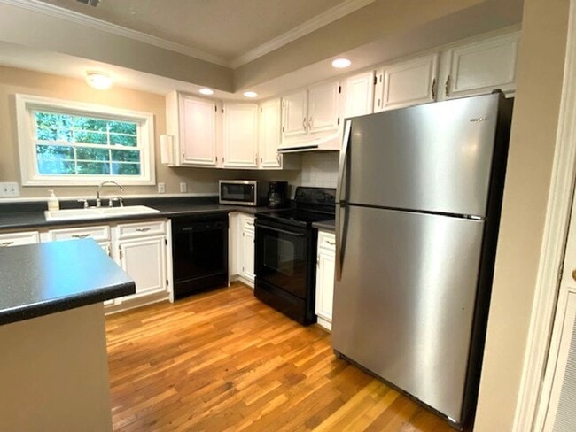 Building Photo - Creekside Cape Cod