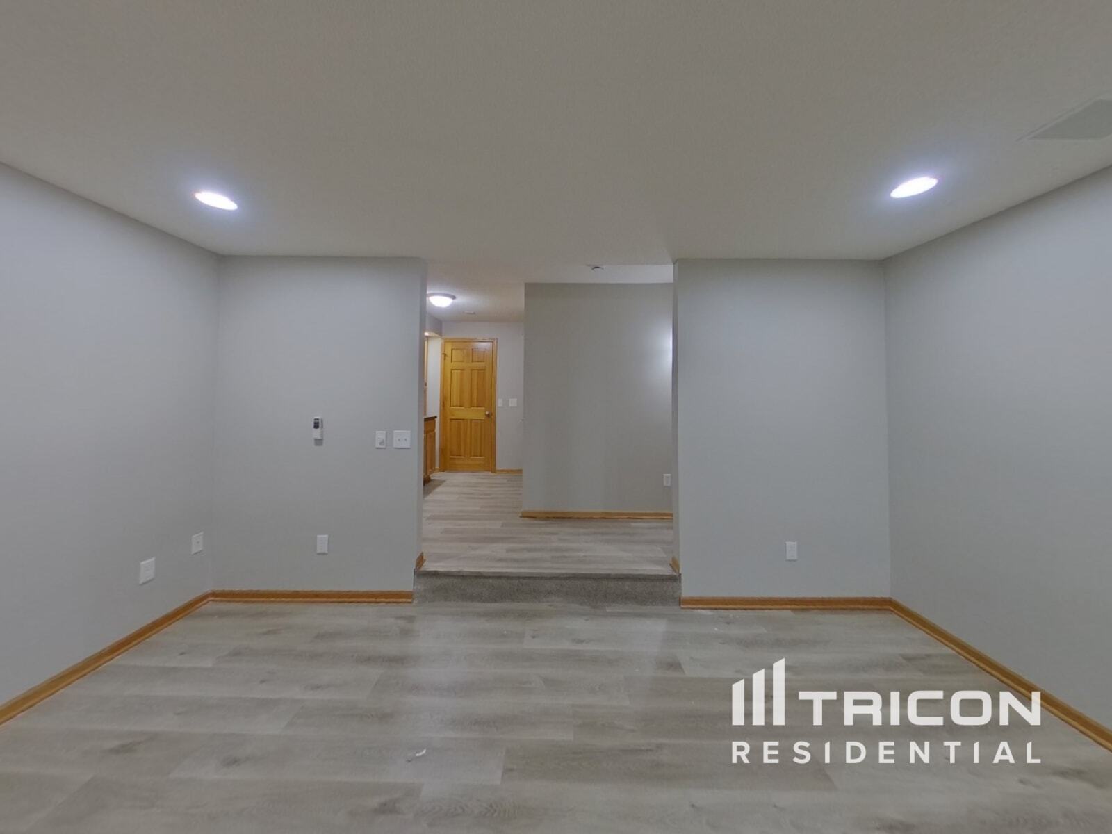 Building Photo - 209 Greenbriar Ln