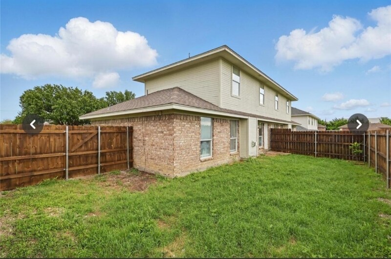 Building Photo - 310 California Dr