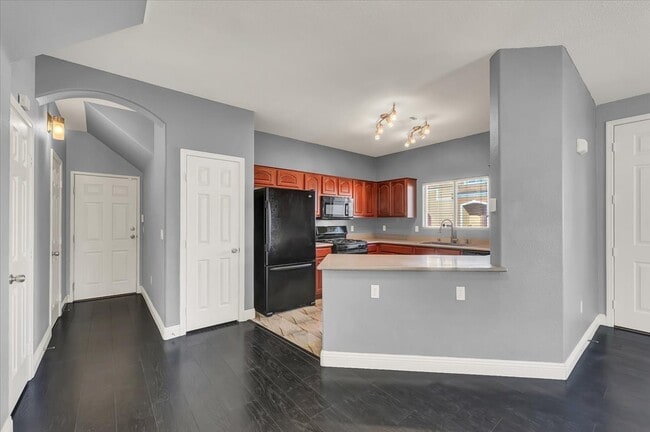 Building Photo - 9303 Gilcrease Ave
