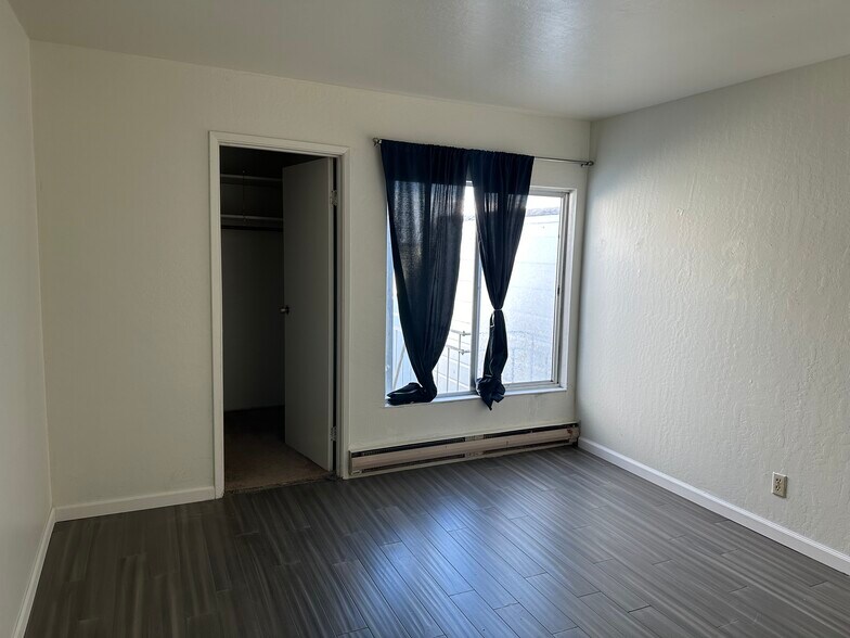 inside bedroom #1 with closet - 366 25th Ave