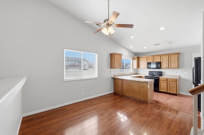 Building Photo - 2575 Athena Dr