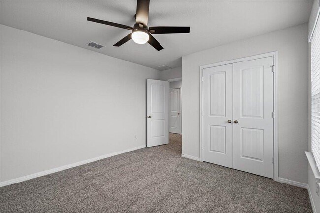 Building Photo - 20221 Heinrich Ln
